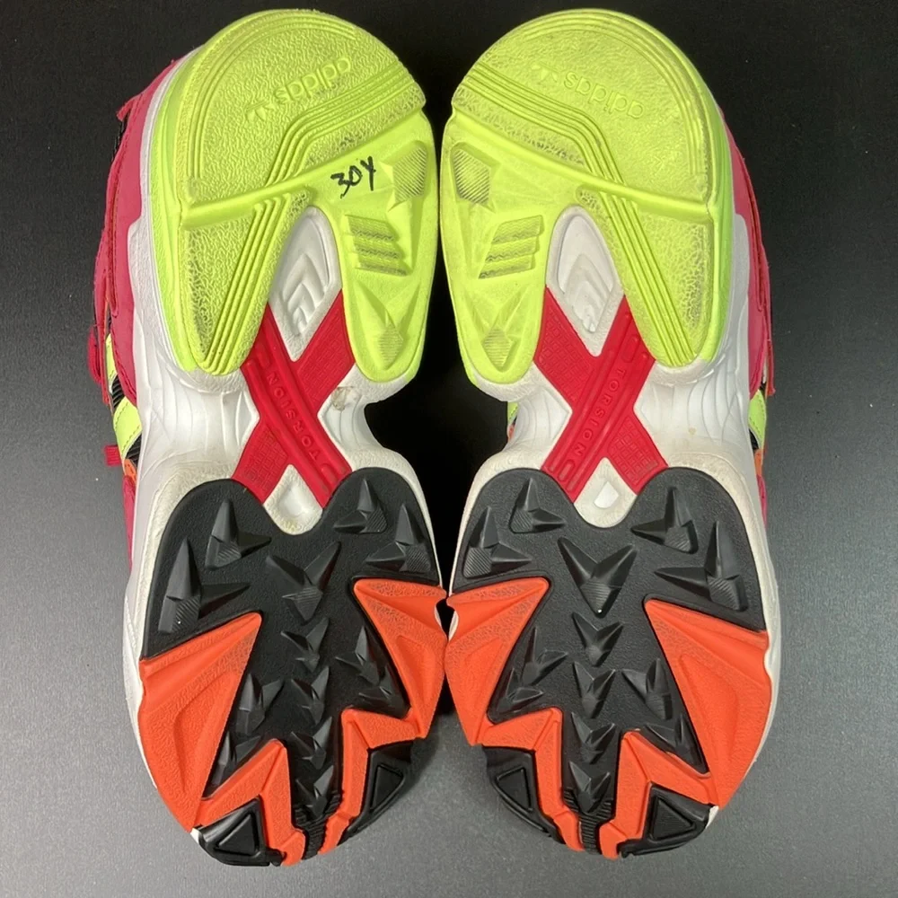 Adidas YUNG-96 Chasm Athletic Sneaker Shoes EE7550‎ Women's Size 6.5